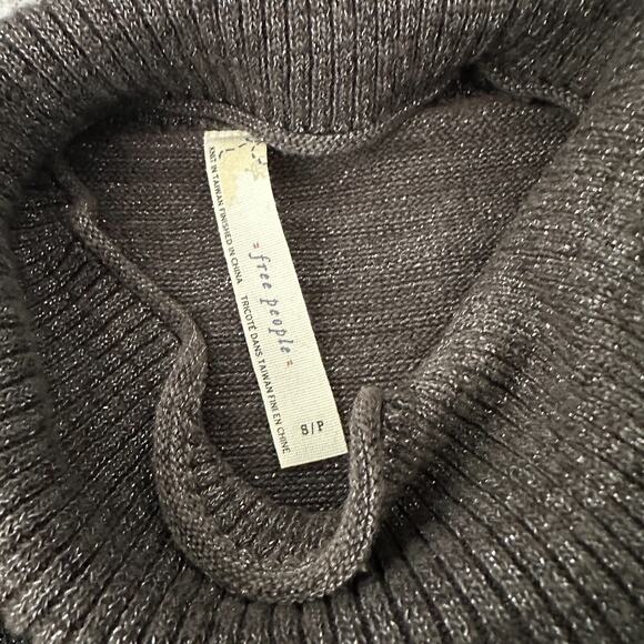 Free People Shimmer Gray Ribbed Turtleneck Sweater Long Sleeve Cutout Size Small - Picture 7 of 10